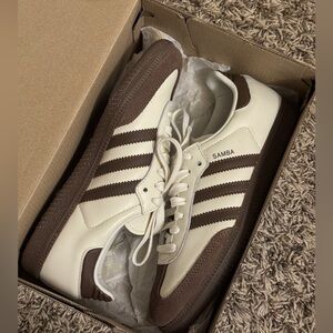 NEW Brown & White Adidas Sambas